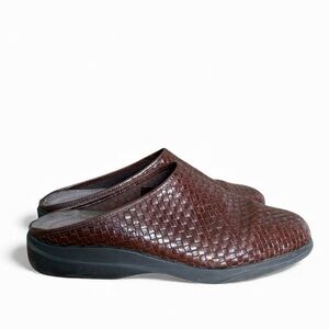 Vintage Nicole rafter Slide on Mule Woven Brown 8